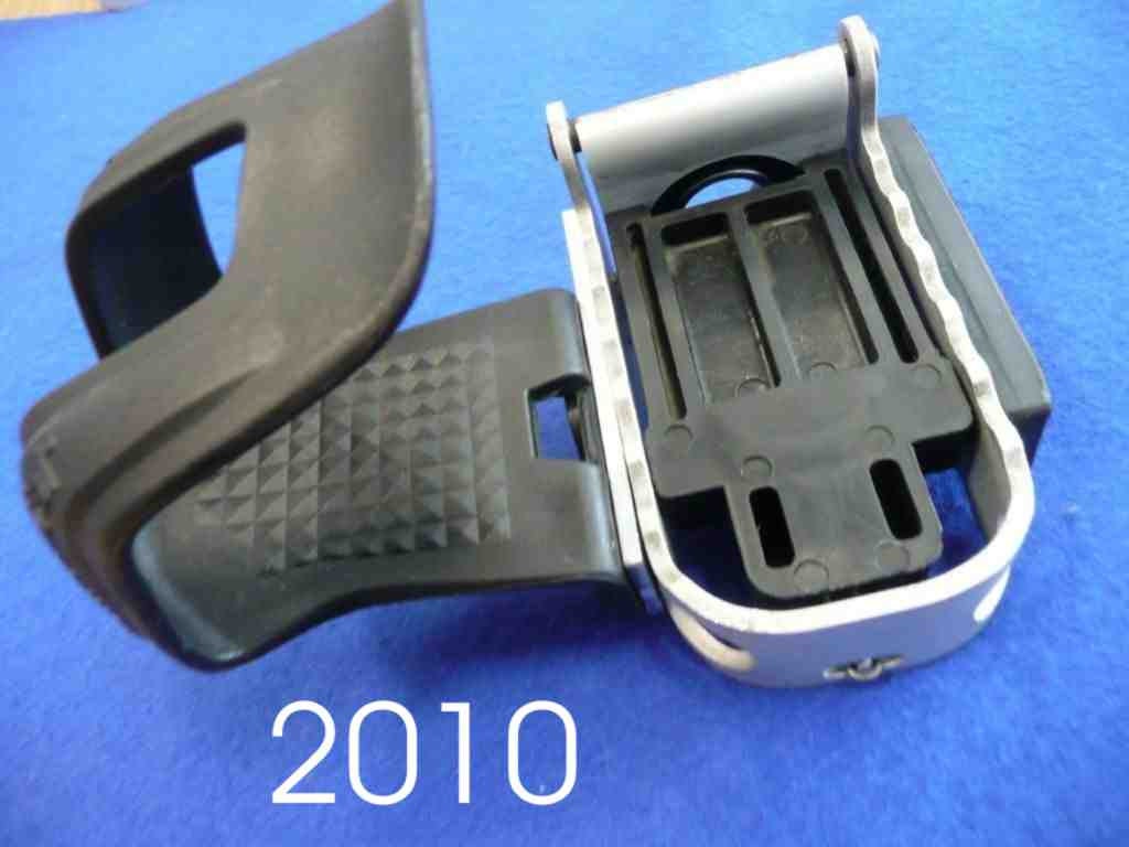 Brompton toe deals clips