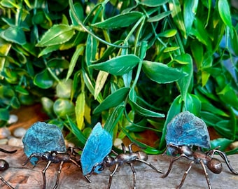 Mini sculpture, Handmade Leaf Cutter Ant in Bronze with a green patinated Leaf.