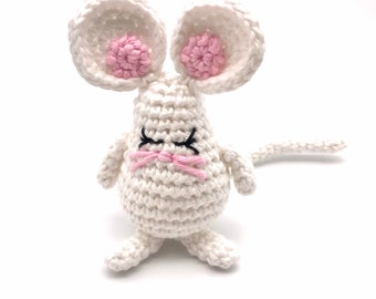 Little white mouse stuffed animal, amigurumi mouse, crochet mouse