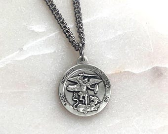 Collar de San Miguel Arcángel para hombre, de plata de ley, con el símbolo de los Navy Seals, para padre católico religioso, regalo de despliegue militar para él, protección