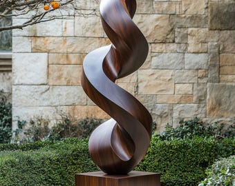 Zeitgenössische, geschwungene Gartenskulptur aus Massivholz