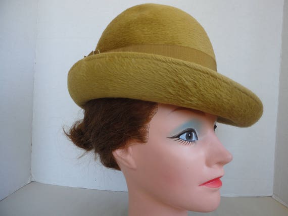 1960's Coralie Hat - image 2