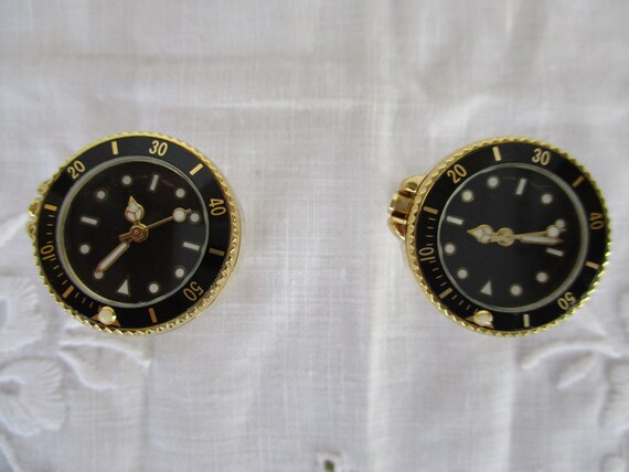 Clock Cuff Links View 5