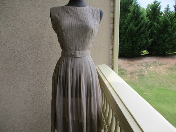 Beige Pleated Day Dress - image 3