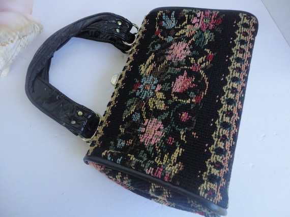 Floral Tapestry Purse - image 5