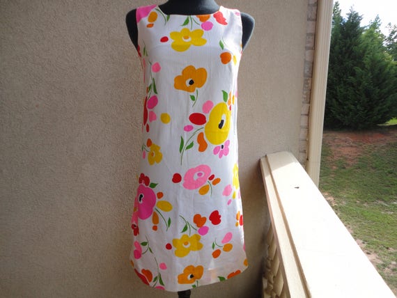 Miss Elaine Floral Dress