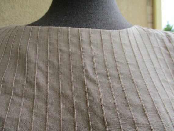 Beige Pleated Day Dress - image 7