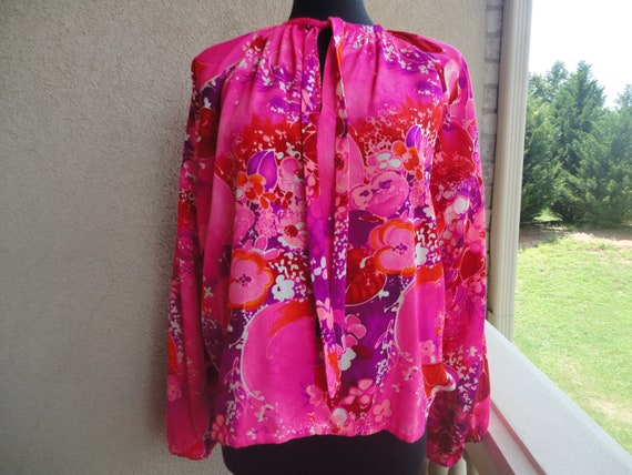 Hawaiian Print Blouse - image 2