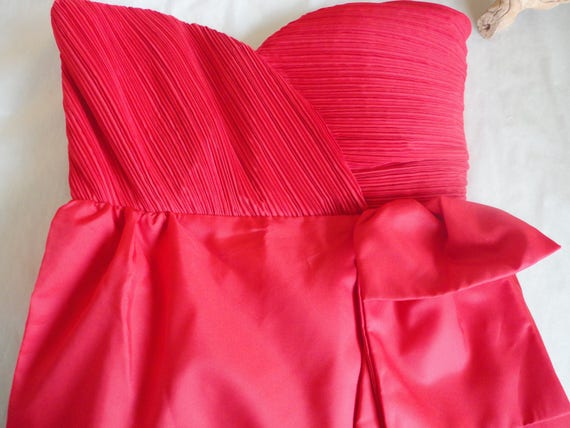Red Strapless Evening Dress - image 9