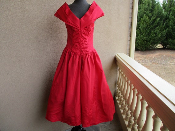 Gunne Sax by Jessica McClintock Red Dress