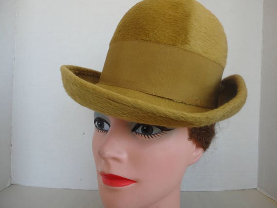 1960's Coralie Hat - image 1