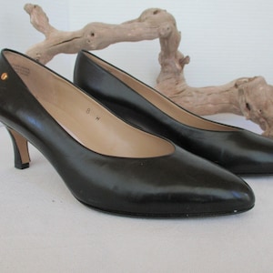 Etienne Aigner Pumps