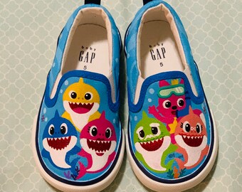 baby shark vans