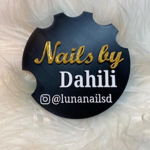 Nail photo prop