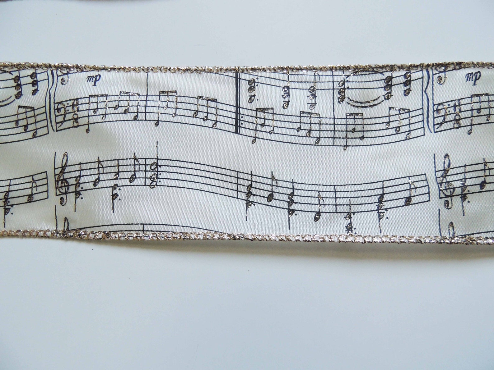 Note With A Ribbon 2.5