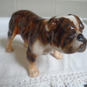 Royal Doulton Porcelain English Bulldog Figurine 1047