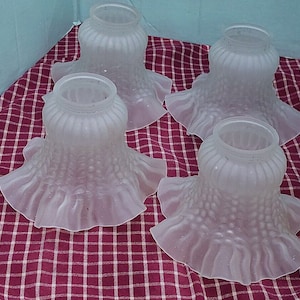 Satin Glass Ruffle Lamp Shades (4) Perfect Vintage