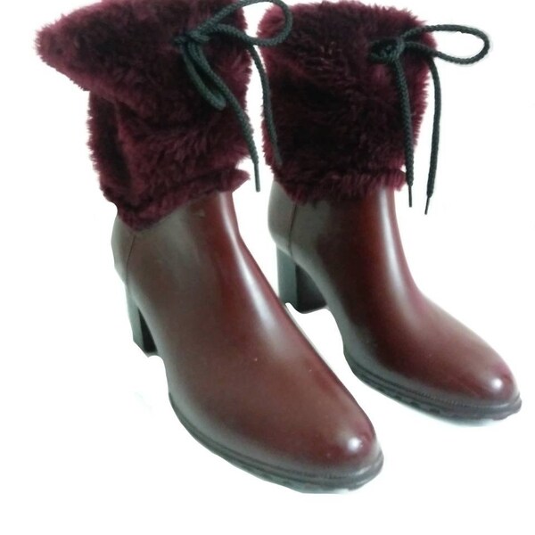 burgundy rain boots