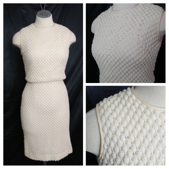 Size Medium | 1950s Vintage Cream Crochet Dress |