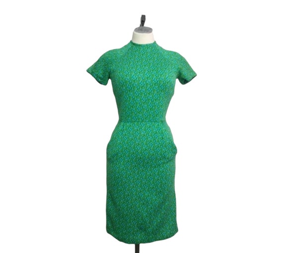 Vintage 1950s/60s Green Floral Print Wiggle Dress… - image 2