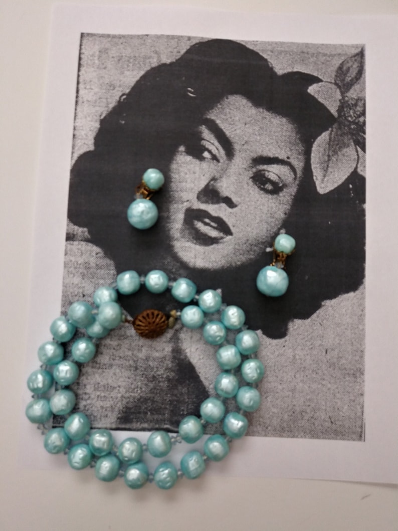 Mad Men Costume Jewelry 60s Baby Blue Faux Pearls Necklace and Earring Set| Mod Jewely Set Pretend Pearls
