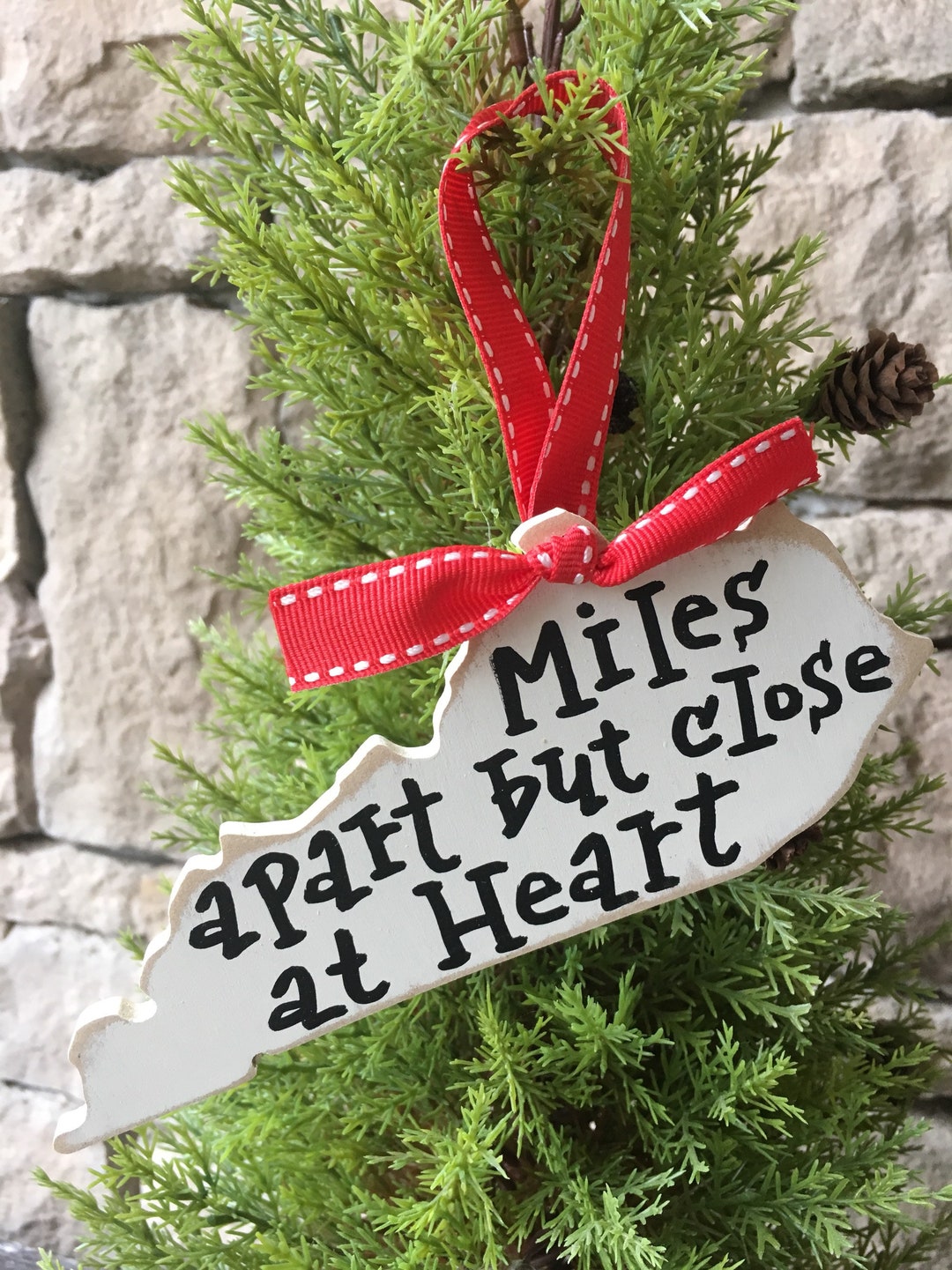Kentucky Ornament, Kentucky Christmas Ornament, Miles Apart but Close