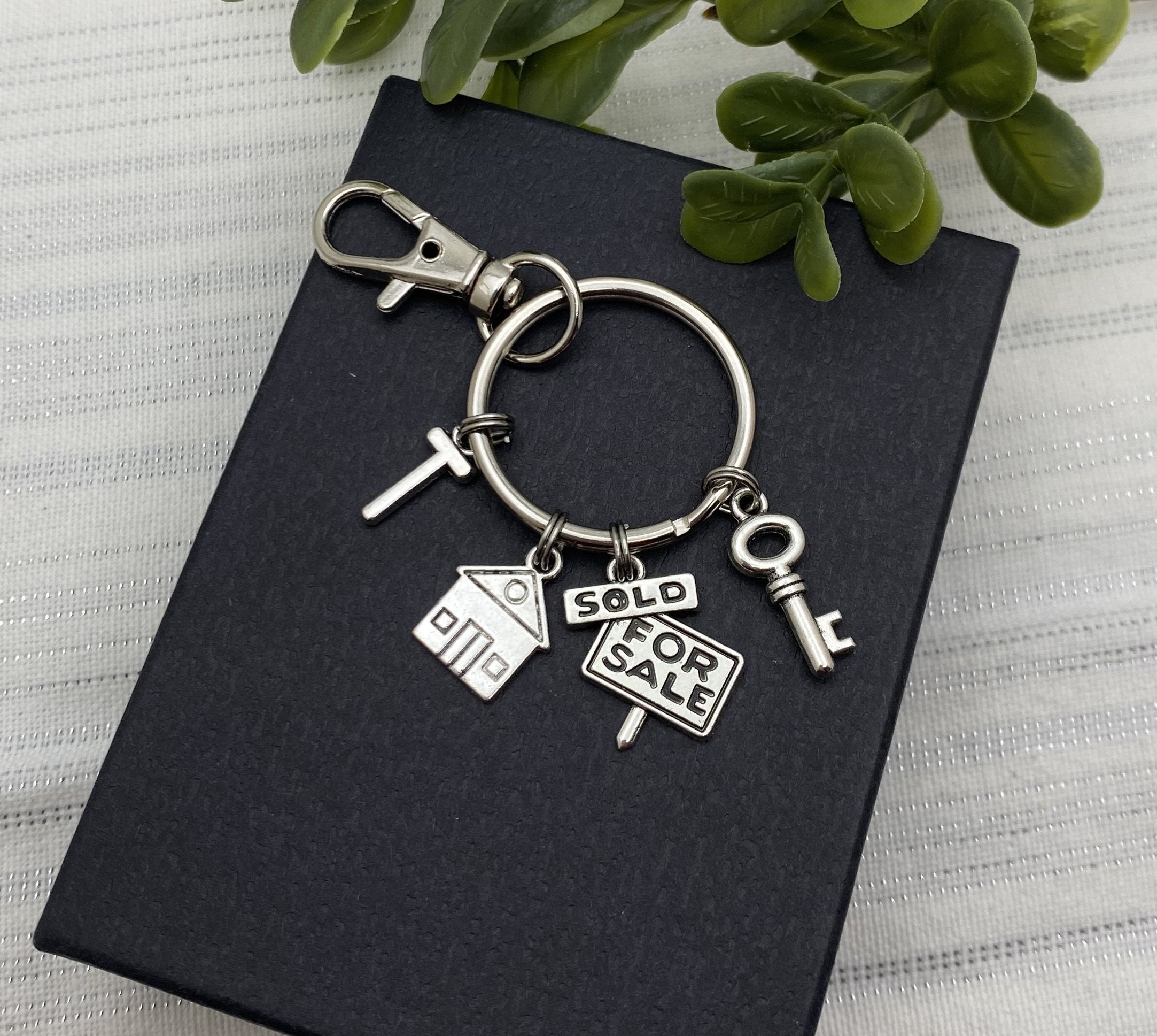 10-Pack Personalized House Design Key Chains 360 Degree Rotational Keychains by OnePlace Gifts