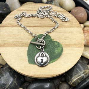 Stainless steel LOCK PENDANT NECKLACE on a stainless steel chunky 6.5 x 4.5mm chain & toggle clasp- 3/4&quot; lock pendant, non-tarnish