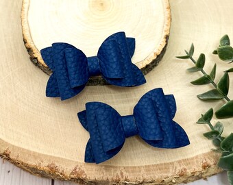 Navy Blue Pigtail Bows, Blue Faux Leather Pigtail Bows, Hair Bows for Baby, Toddler Hair Bows, Baby Hair Bows, Small Bow Hair Clips