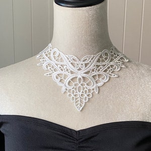 Clearance white floral lace bib statement necklace / vintage  white lace choker necklace / wedding bridal lace necklace gift for her women