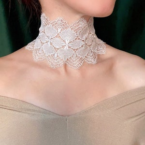 wide white floral lace choker collar necklace / large gothic lace choker / boho wedding bridal necklace / lolita choker handmade gift