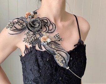 floral lace beaded shoulder necklace / epaulet body chain / Statement jewelry  / fur 3D flowers silver black boho lace jewelry / punk shower