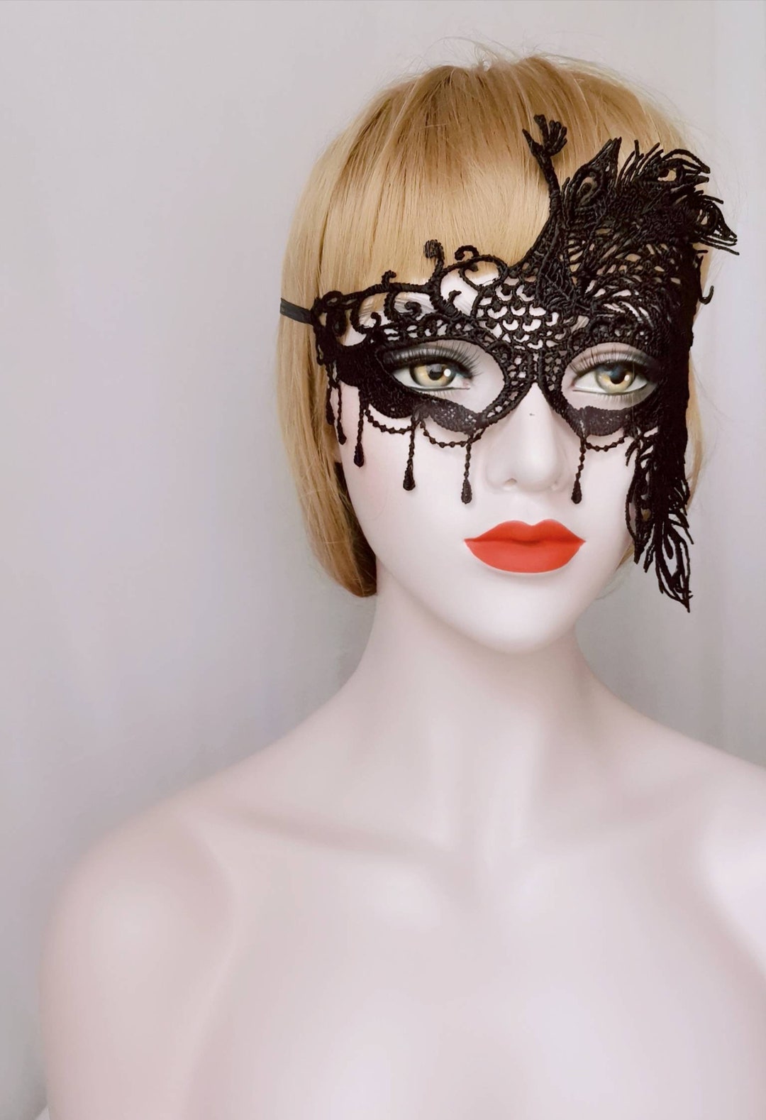 Black Lace Masquerade One Eye Mask Peacock Face Mask Party Halloween