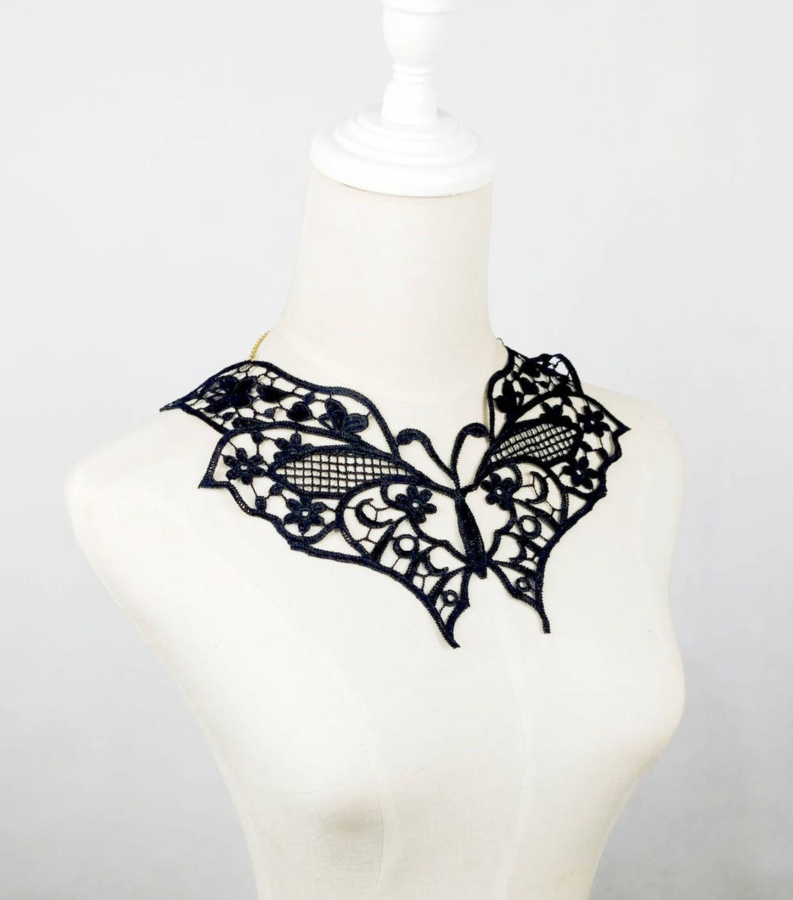 Minimalist Lace Necklace / Boho Bib Necklace Statement Etsy