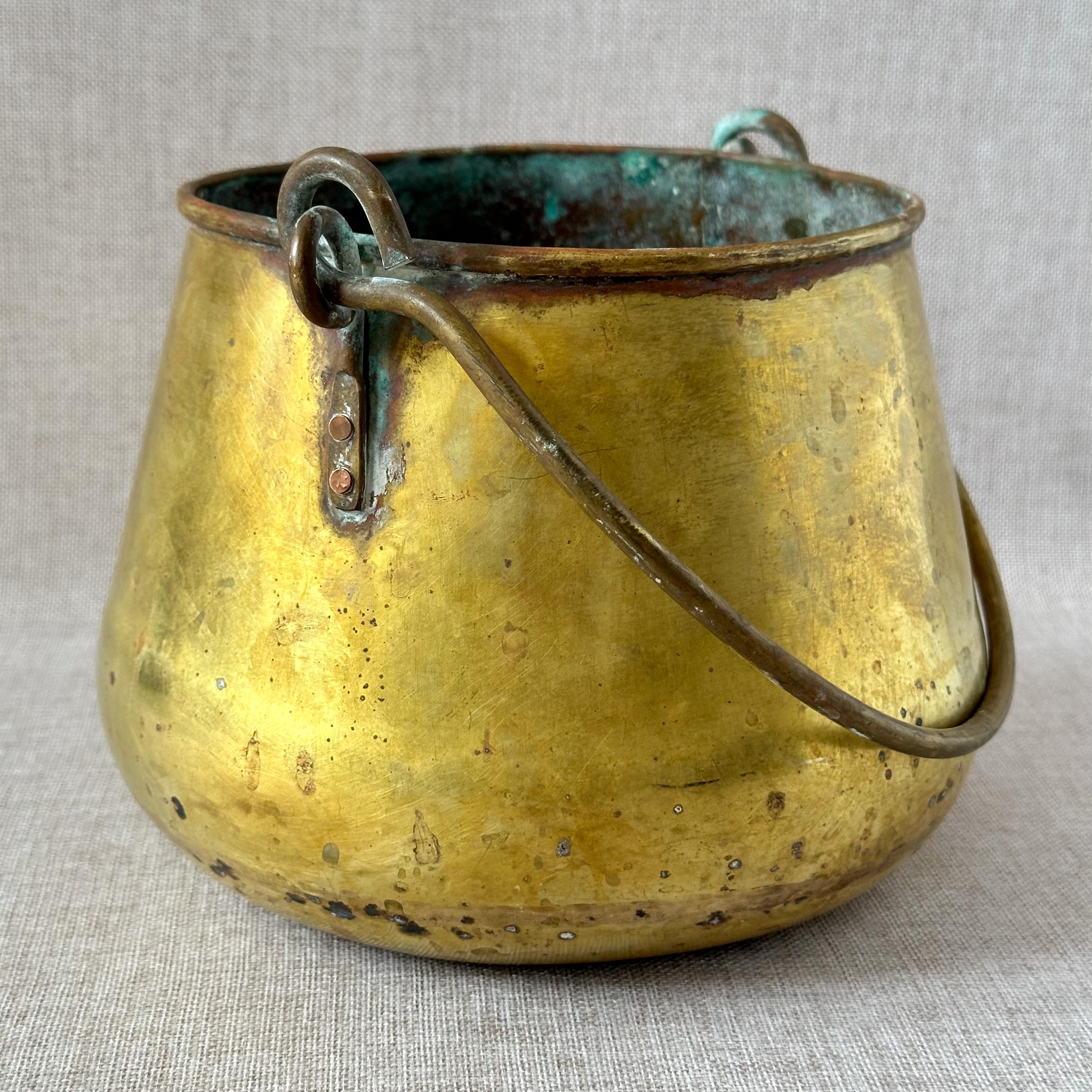 Antique Brass Cauldron With Handle, Collectible Aged Brass Bucket