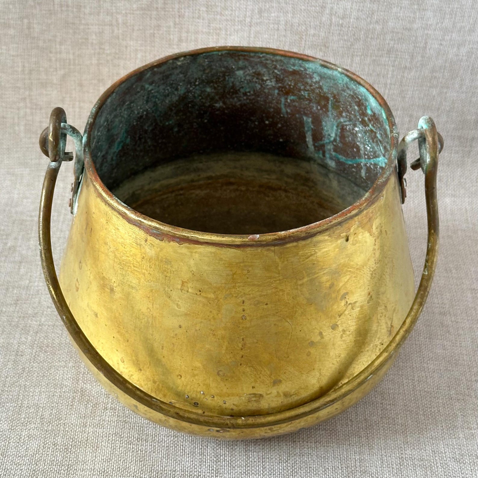 Antique Brass Cauldron With Handle, Collectible Aged Brass Bucket