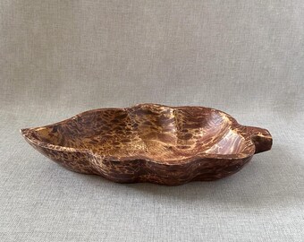 Leaf-shaped decorative hand-turned burl wood bowl, vintage teak wood handcarved wooden fruit bowl, MCM bowl