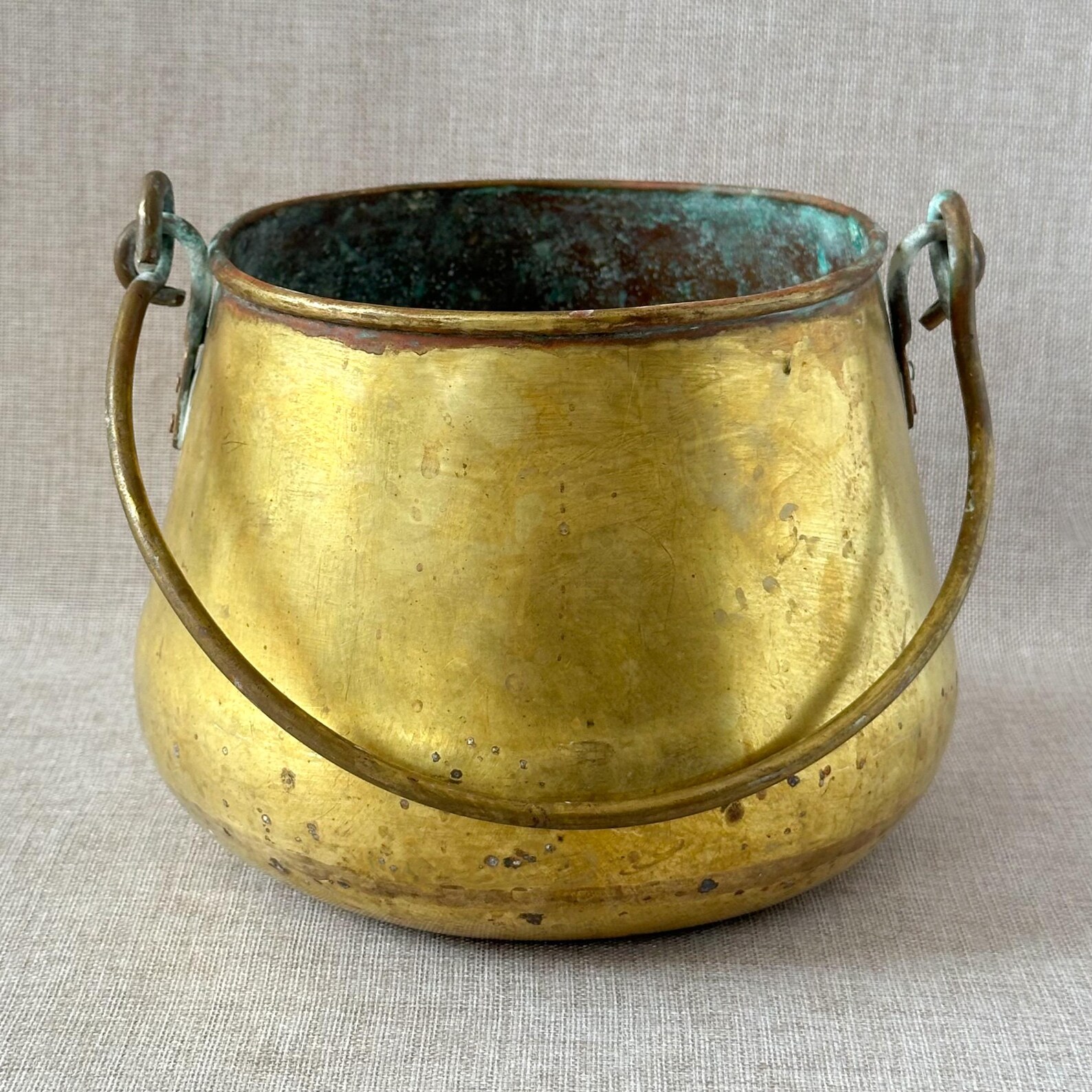 Antique Brass Cauldron With Handle, Collectible Aged Brass Bucket