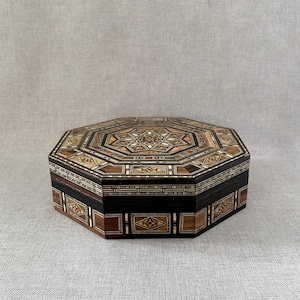 Vintage Middle Eastern handmade octagonal marquetry wood inlaid box, mosaic geometric pattern decorative wooden storage box, trinket box