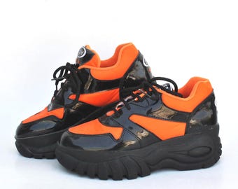Y2K Platform Sneakers Black Orange – Chunky Rave Shoes – 90s Club Kid Platform Trainers – Cyber Y2K Streetwear size eu 39 uk 6 us 8