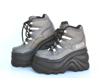Vintage 90s Pop Band Platform Boots Chunky Y2K Statement Shoes size eu 36 us 5 uk 3