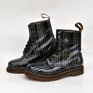 dr martens punk boots martens 90s shoe military platform shoes goth vintage black gray tartan boots dr martens women&#39;s size eu 39 us 8 uk 6