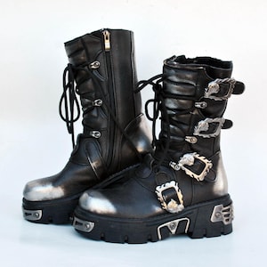 EU 37 Vintage Lace up New Rock Boots - Silver and Black