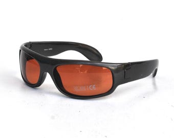 Wraparound Sport Sunglasses – Black Frame with Orange Lenses – UV400 Protective Eyewear – Y2K Athletic Sunglasses