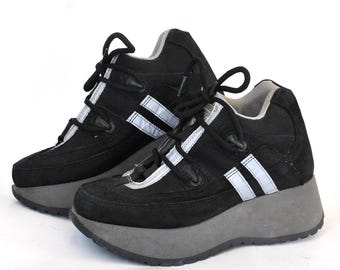 Vintage Platform Sneakers Black & Gray – Chunky Retro Trainers – 90s Style Sport Shoes size EU 36 uk 3 us 5