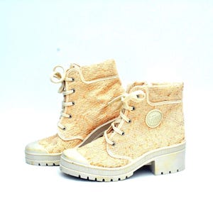 Y2K Beige Lace-Up Platform Boots | Tree Time Heeled Combat Style | Chunky Sole Ankle Boots | 2000s Vintage Aesthetic size eu 38 uk 5 us 7