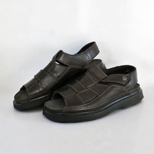 dr martens strappy brown sandals goth rock punk shoes leather size eu 45 uk 10 us 11 Comfortable grunge shoes vintage original summer