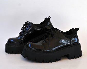 Black Platform Oxford Shoes | Chunky Patent Leather Look Derby Shoes | Goth Y2K Alternative Fashion Footwear size 38 uk 5 us 7 creepers
