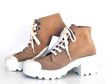 Vintage Platform Ankle Boots, Tan Canvas Chunky Heel Sneakers, 90s Y2K Lace-Up Boots size eu 38 uk 5 us 7