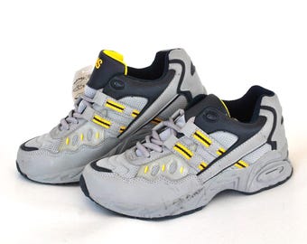 Vintage Grey Sport Sneakers – Chunky 90s / Y2K Athletic Shoes Size eu 39 uk 6 us 8